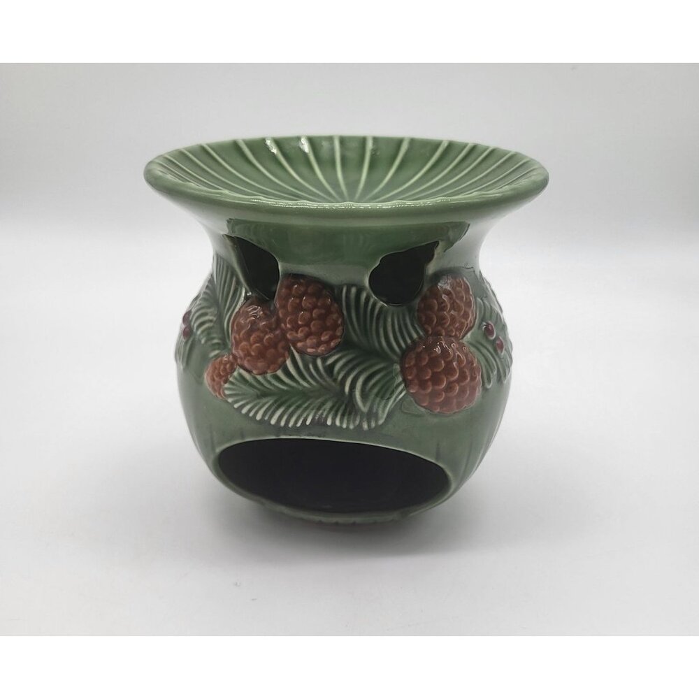 VTG Linens N Things Tart Wax Warmer Holiday Christmas Green Pinecone Holly Berry